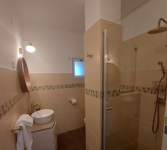 Kikelet Udvarhaz Zánka Exterior foto